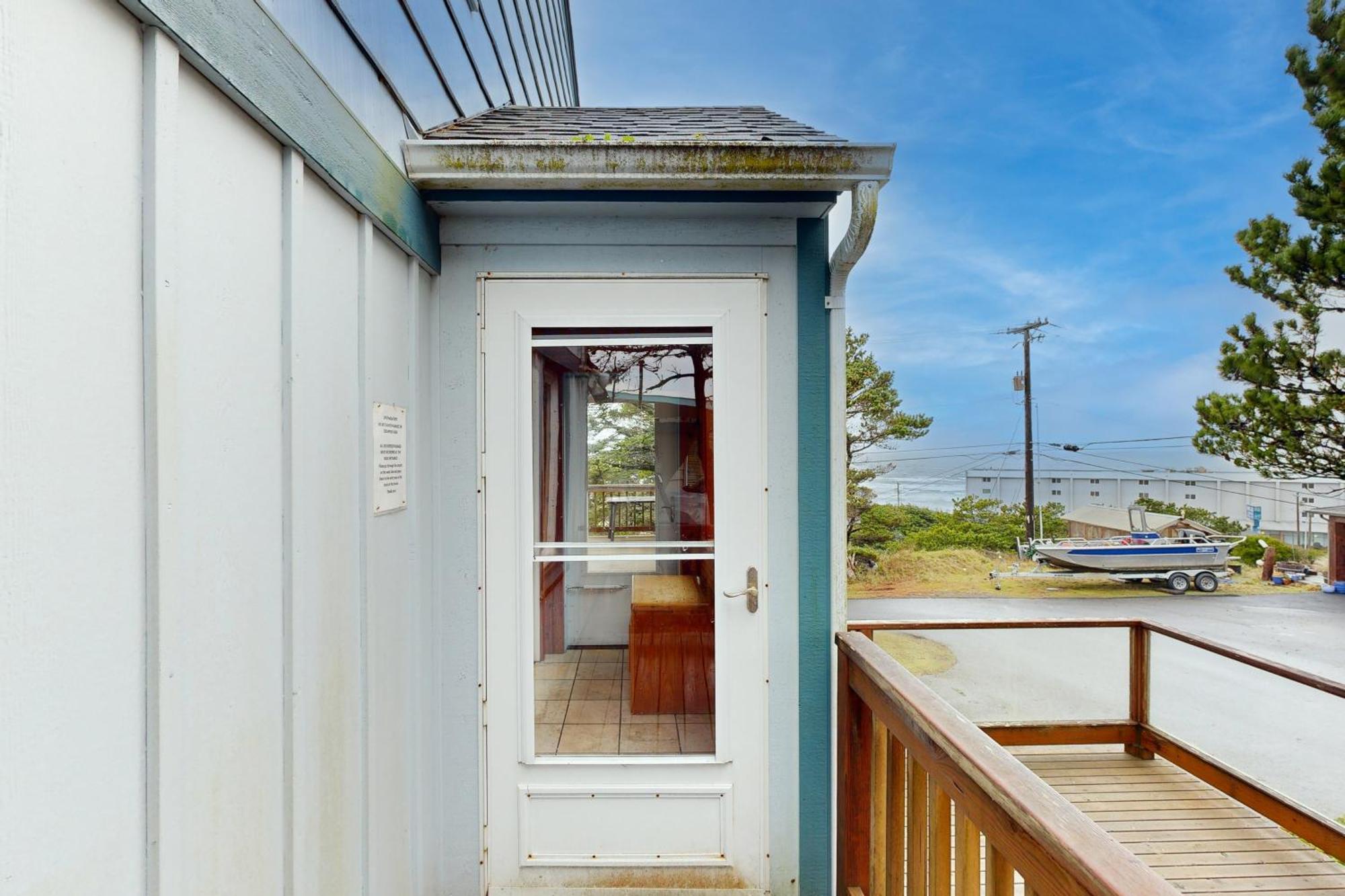 Blue Pacifica Villa Newport Exterior photo